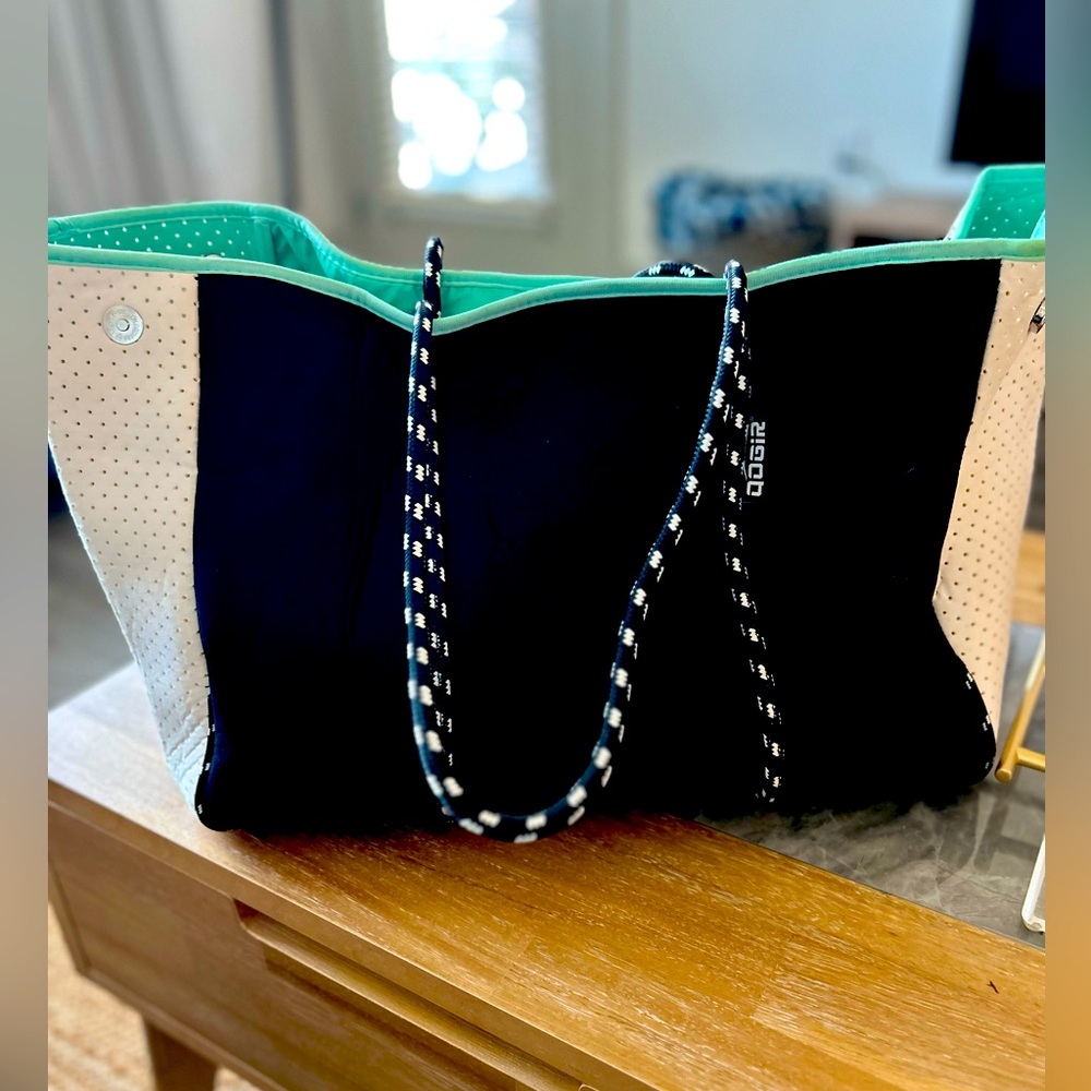 Qogir black and teal neoprene tote